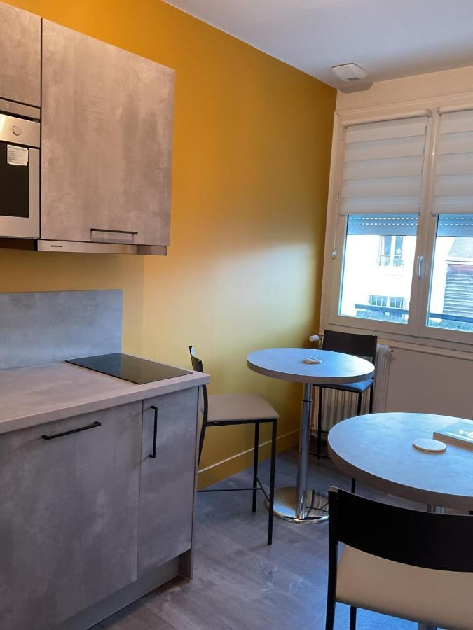 ルマン Bords De Sarthe Bed & Breakfast エクステリア 写真